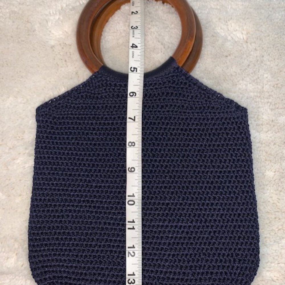 Crochet/Knit Style Handbag - Picture 4 of 5